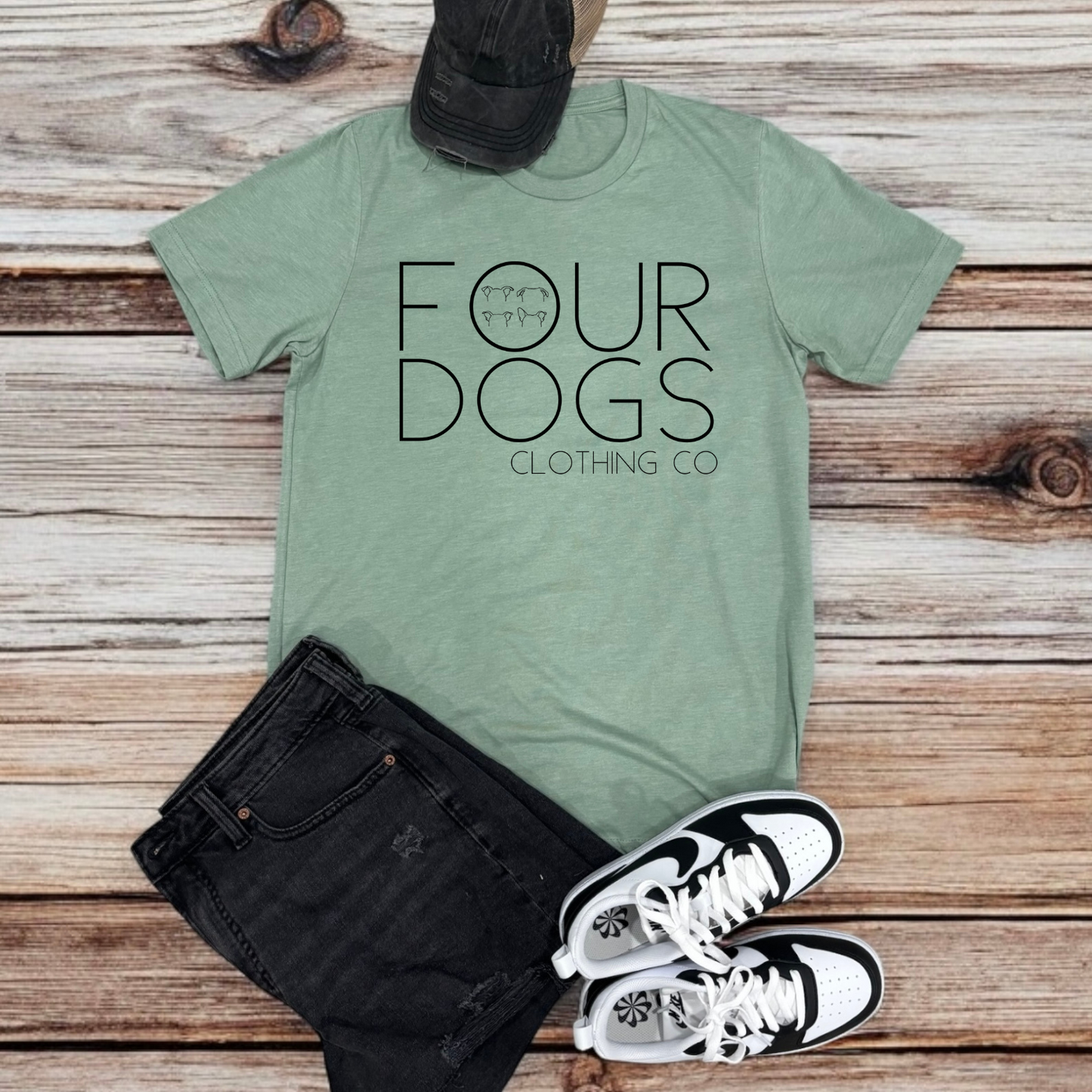 Logo | Tee
